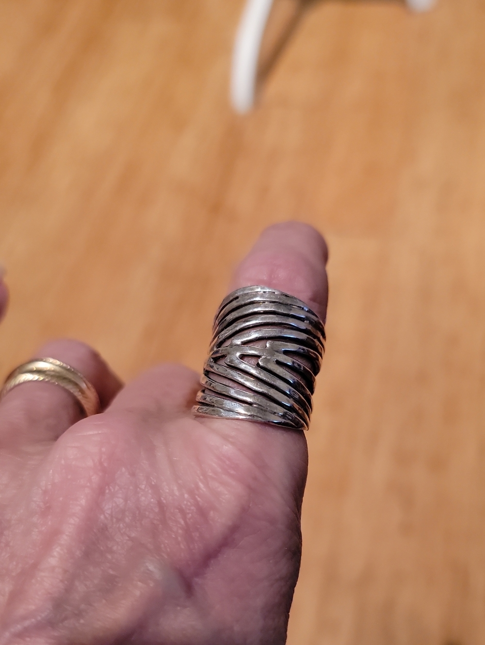 Silver Ring - - Picture 3 of 7